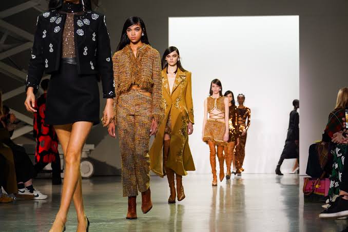 Role Of Modeling Agencies In Shaping Toronto's Fashion Industry